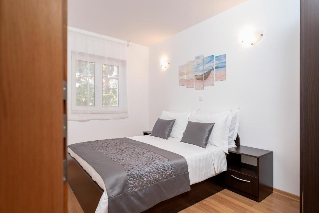 Villa Dalmatia Apartments Bol Kültér fotó