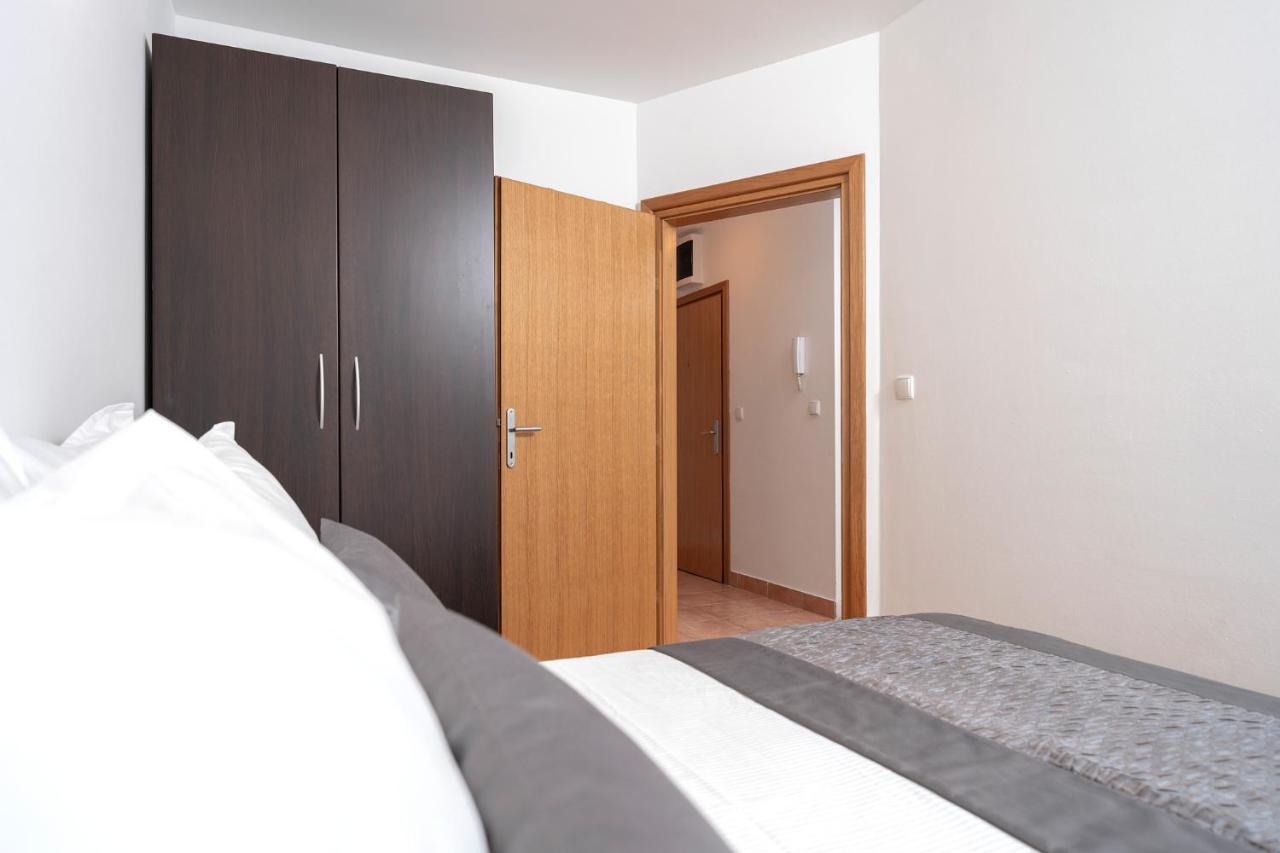 Villa Dalmatia Apartments Bol Kültér fotó