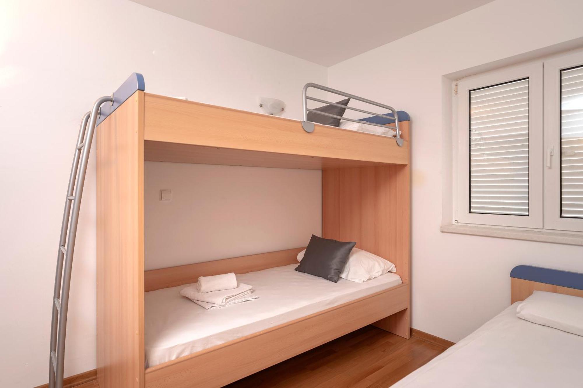 Villa Dalmatia Apartments Bol Kültér fotó