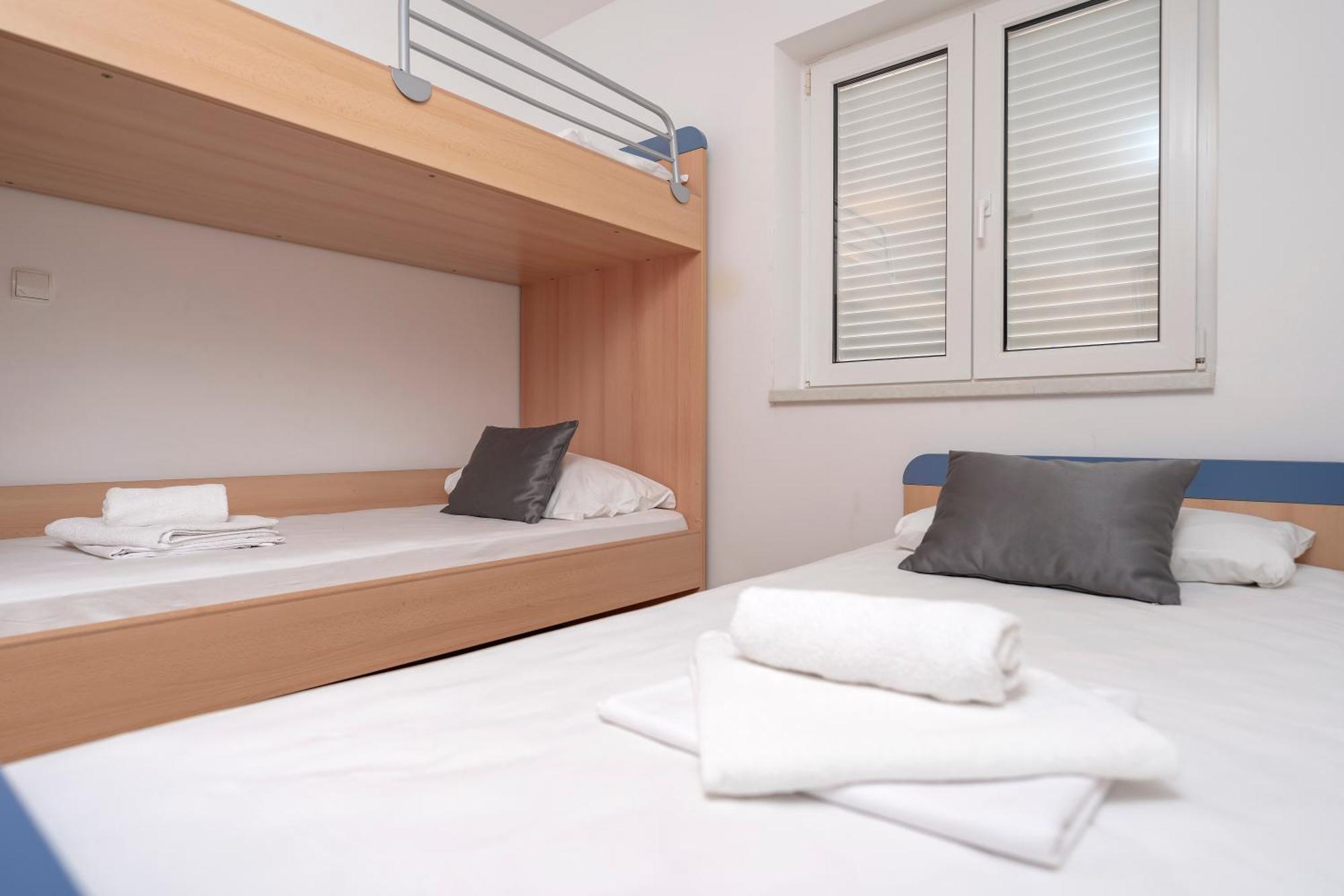 Villa Dalmatia Apartments Bol Kültér fotó