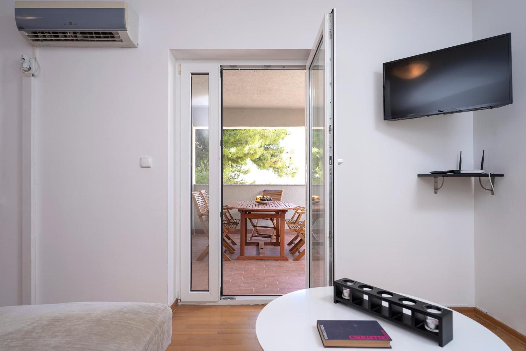 Villa Dalmatia Apartments Bol Kültér fotó