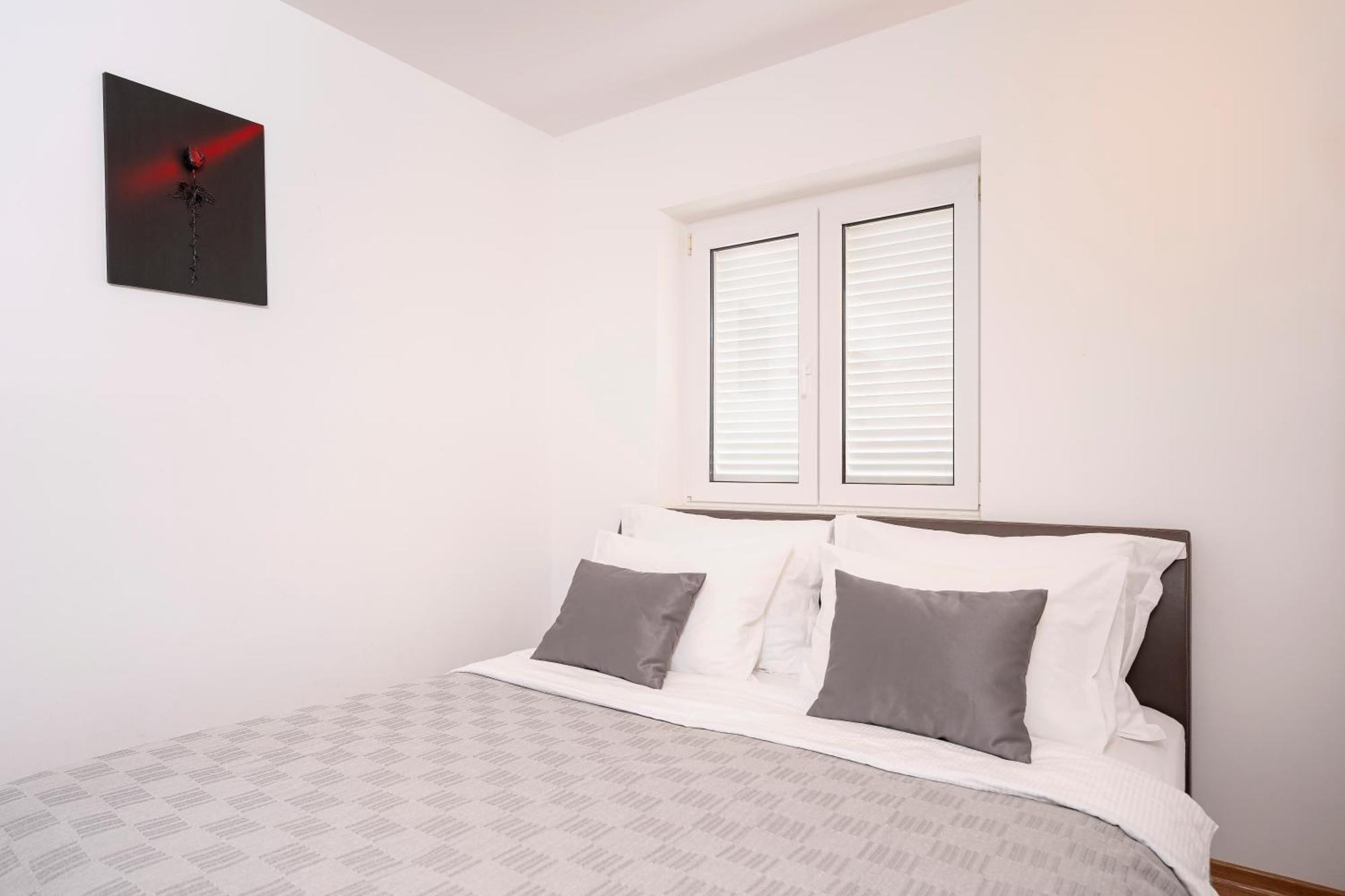 Villa Dalmatia Apartments Bol Kültér fotó