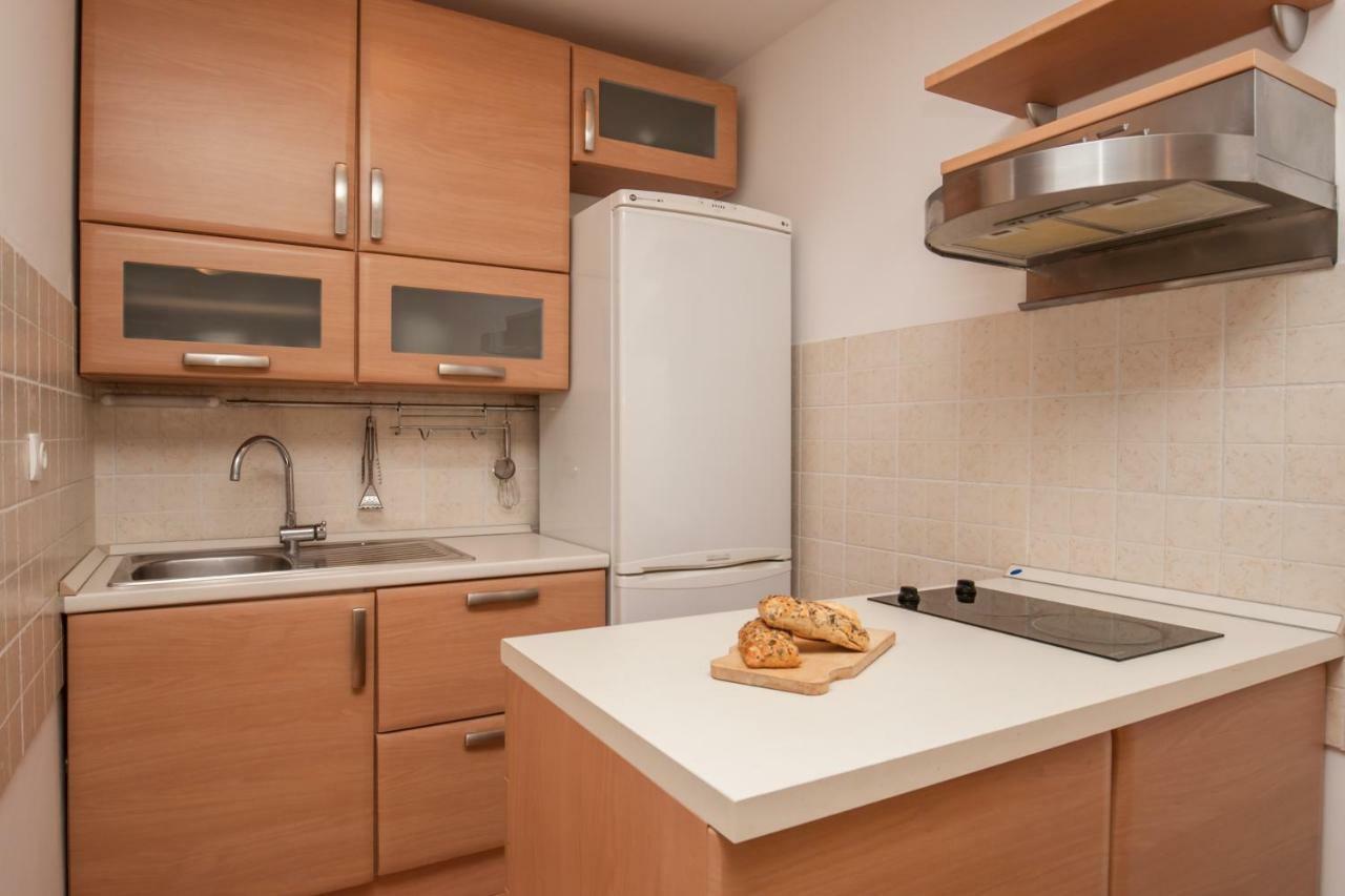 Villa Dalmatia Apartments Bol Kültér fotó