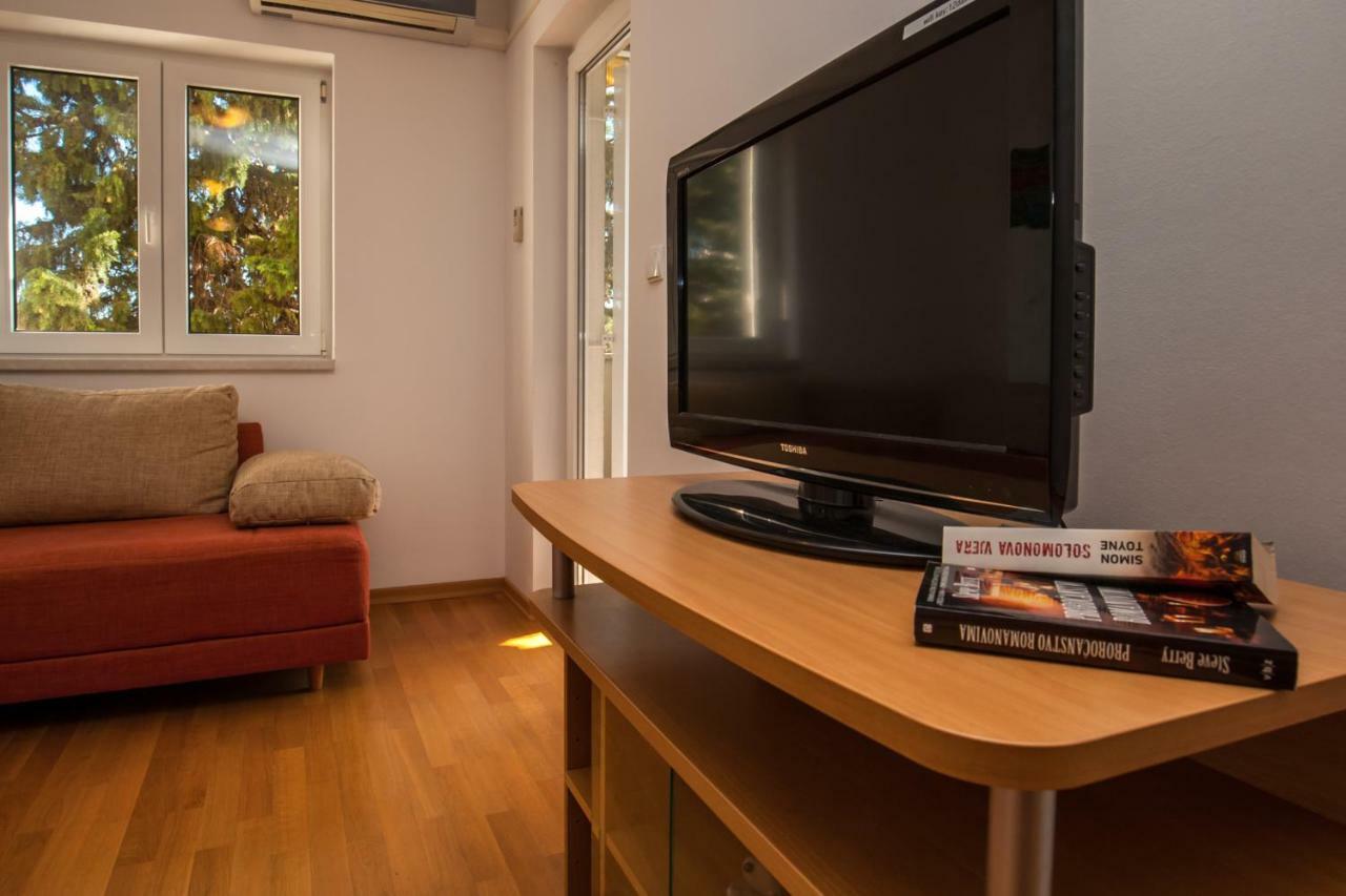 Villa Dalmatia Apartments Bol Kültér fotó